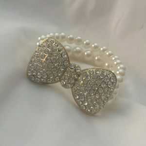 BOW BRACELET